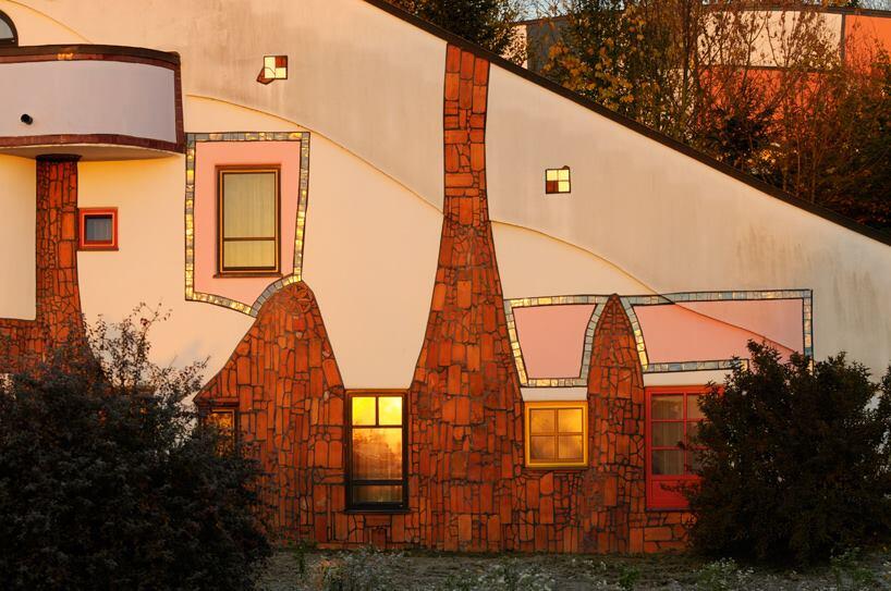 RUMAH UNIK DAN INDAH