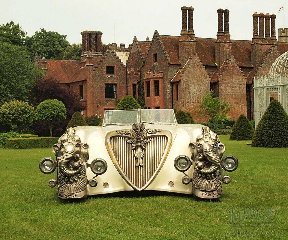 RUMAH UNIK DAN INDAH