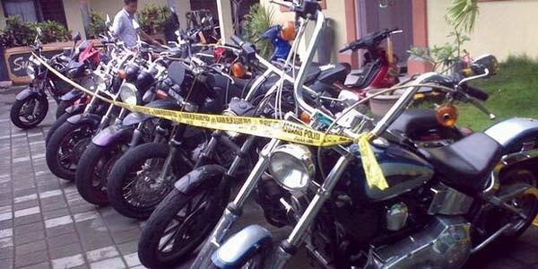 KAGAK MAMPU BELI HARLEY YG BERSURAT,,,AGAN INI BELI HARLEY BODONG !!