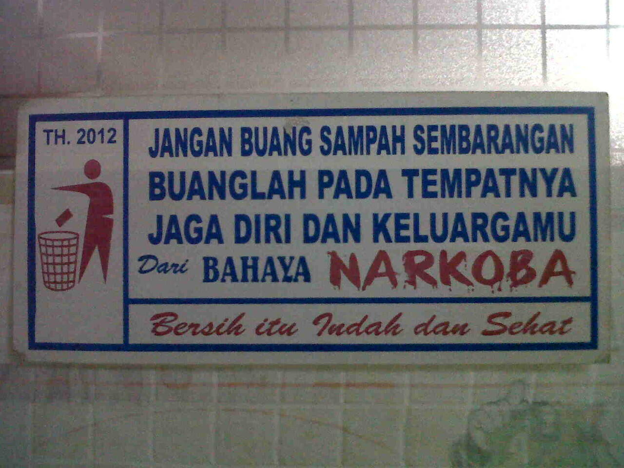 Barusan Banget Nemu Di Kantornya Teman gan, Ngeri BGT!!!