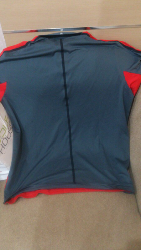 WTS BAJU GOLF NIKE TIGER WOOD (TW) COLLECTION ORIGINAL.