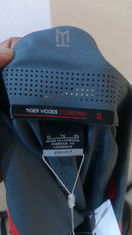 WTS BAJU GOLF NIKE TIGER WOOD (TW) COLLECTION ORIGINAL.