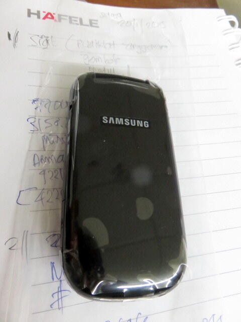 Terjual Barkod// Samsung GT-E1272 Duo Sim Card GSM- Black 