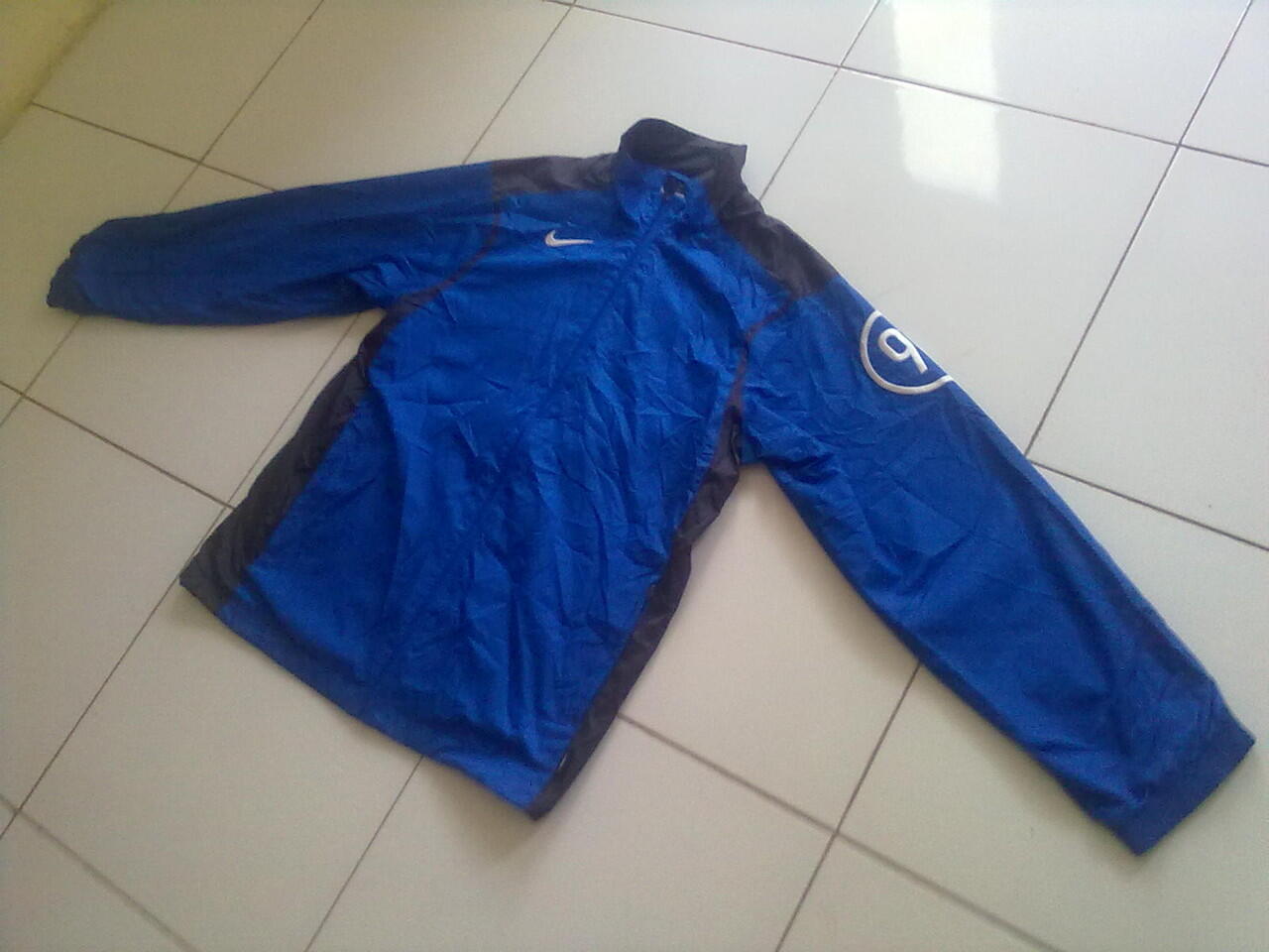 lelang jaket outdoor/gunung columbia,nike,parka uniqlo,puma,fila original (ob50ribu)