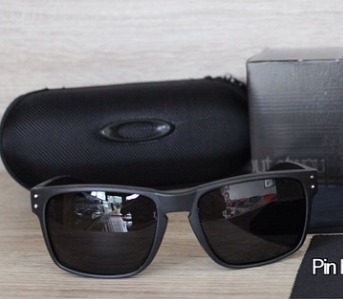 KACAMATA ALL OAKLEY, GARAGE ROCK, CROSSHAIR, HOLBROOK, JUPITER, BREAD BOX, WHY8