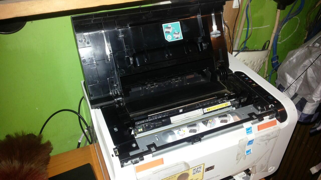 Dijual Murah Printer Laser Warna HP 1025 Color.