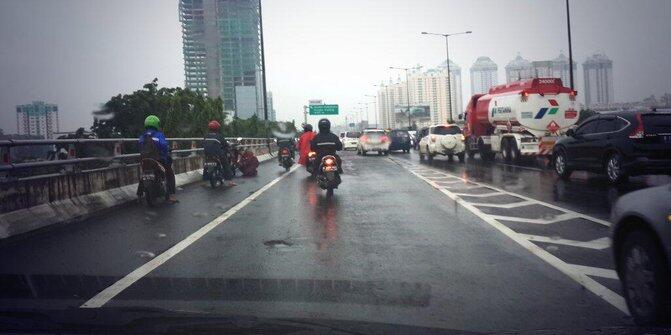SURAT TERBUKA WARGA JAKARTA UTARA KEPADA GUBERNUR DKI JAKARTA PERIHAL BANJIR
