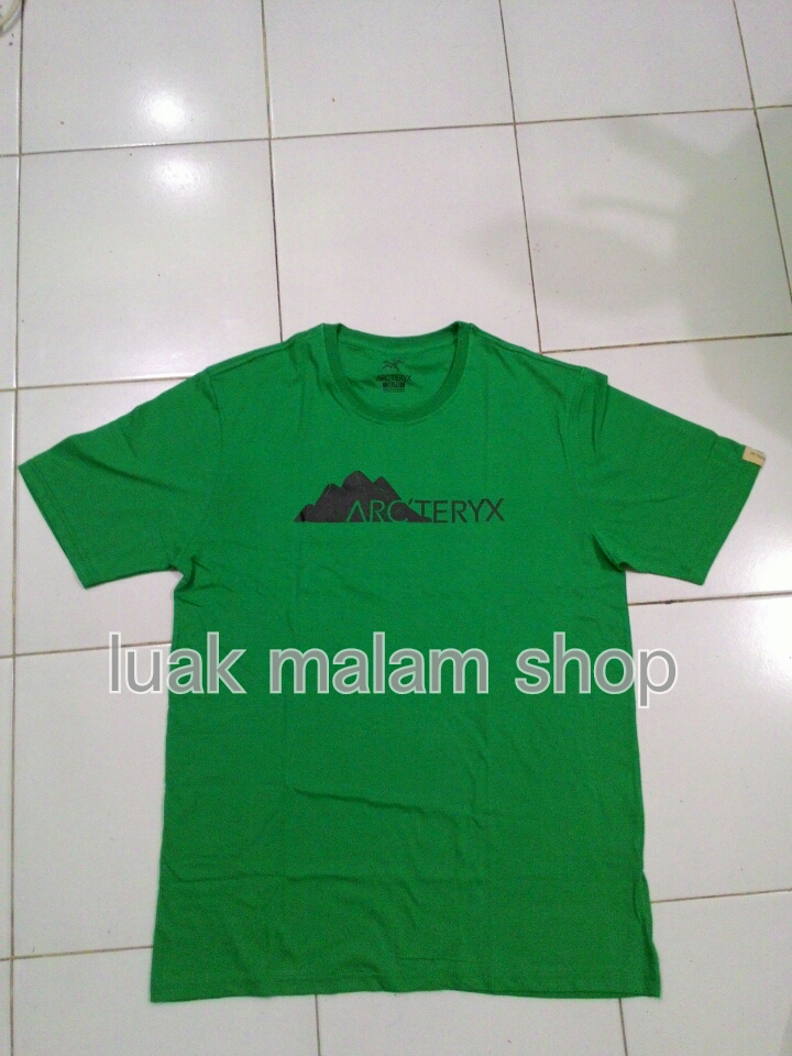 T-shirt ARCTERYX BUKAN THE NORTH FACE ATAU MAMMUT DAN JACK WOLFSKIN