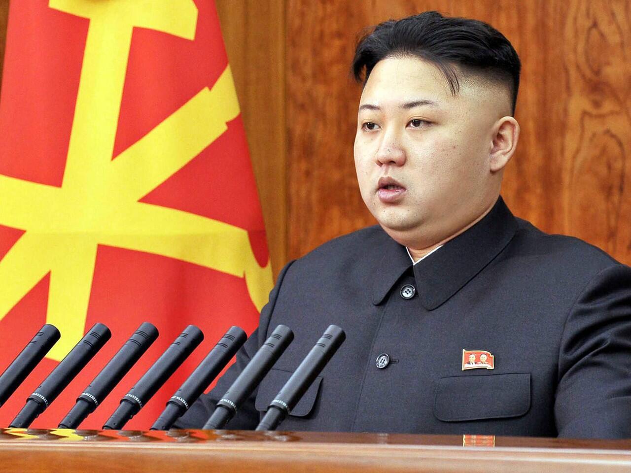 Rupa Kim Jong Un Dalam Sebuah Seni 'Pop Culture' Yang Gokil Bangeettt...