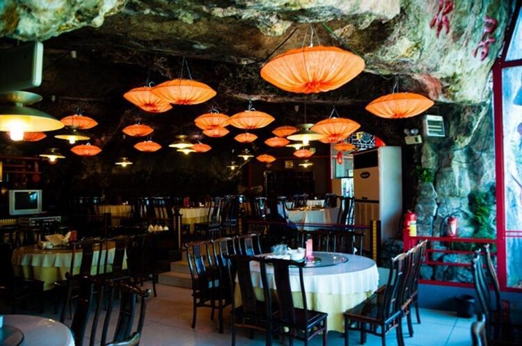 Restoran Keren dan Unik Yang Wajib Kamu Lihat dan Kunjungi