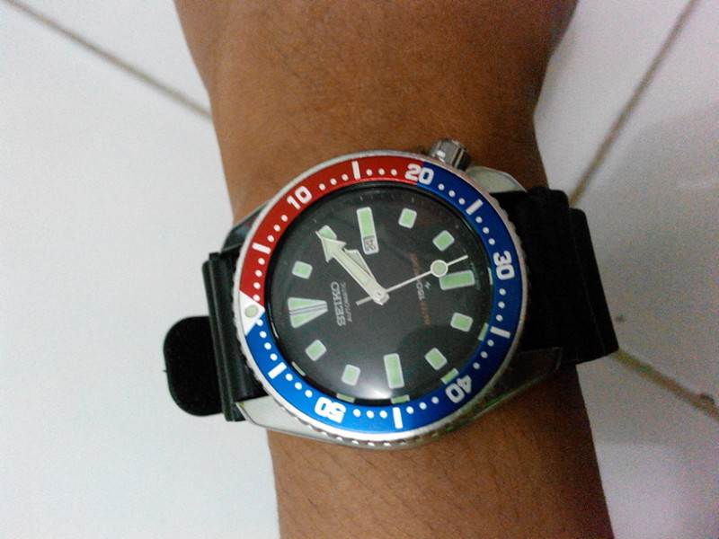 Vintage Seiko diver automatic 4205 midsize pepsi bezel