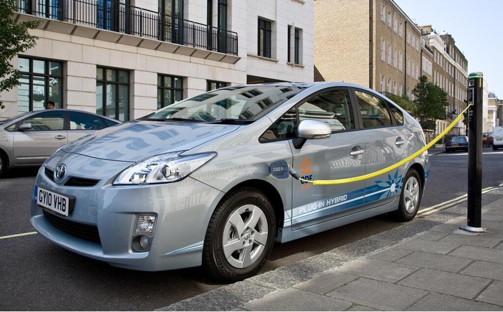 Mengenal Mobil Hybrid, Mobil yang Ramah Lingkungan