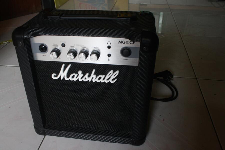 Terjual Ampli Marshall MG10CF.  KASKUS