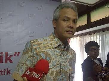 Saran Ganjar ke Jokowi : Negara Bahaya, Segera Tendang Bola...