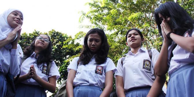 Saat Masuk Sekolah SMK -- >