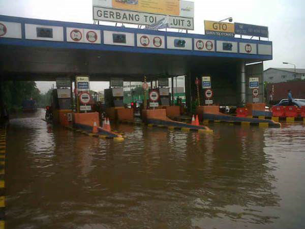 syukurlah.. tol laut sudah launching