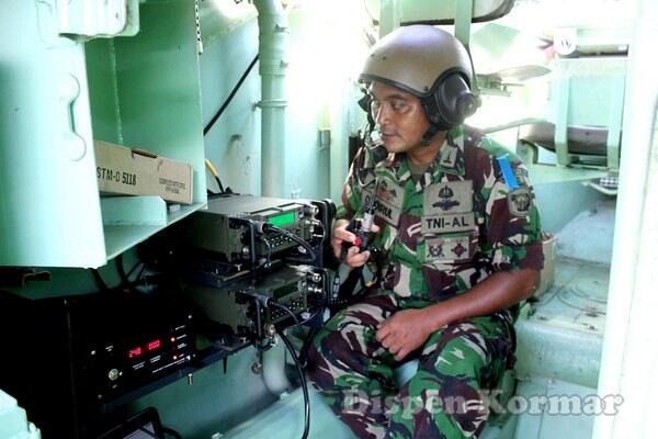 IRJENAL TINJAU UJI COBA ALKOM TANK TO TANK TR 6000