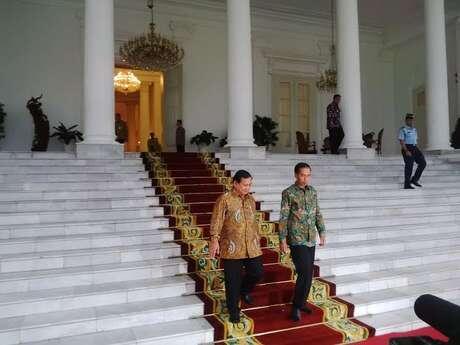 &#91;Sadar dirong-rong terus&#93; Pendekar Jokowi Unjuk Gigi ke Mega-Paloh