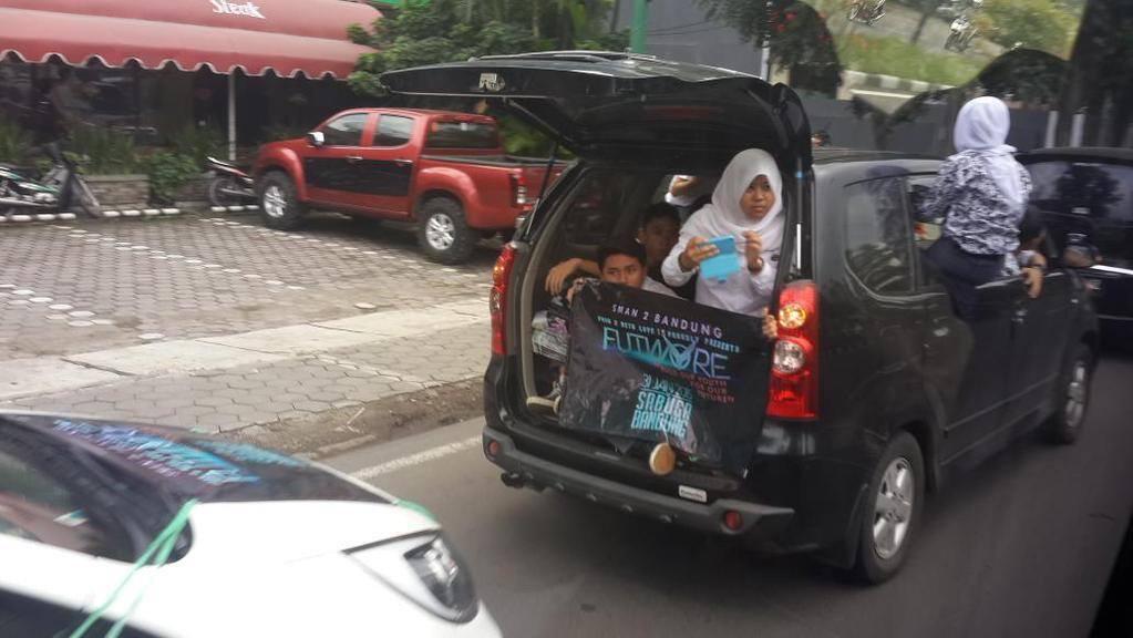 &#91;JANGAN DITIRU!!!&#93;Konvoi yg membahayakan,memalukan&amp;bikin macet 
