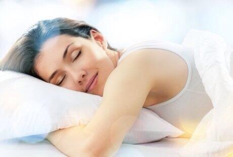 Ini dia kebaikan dan keburukan posisi saat anda tidur
