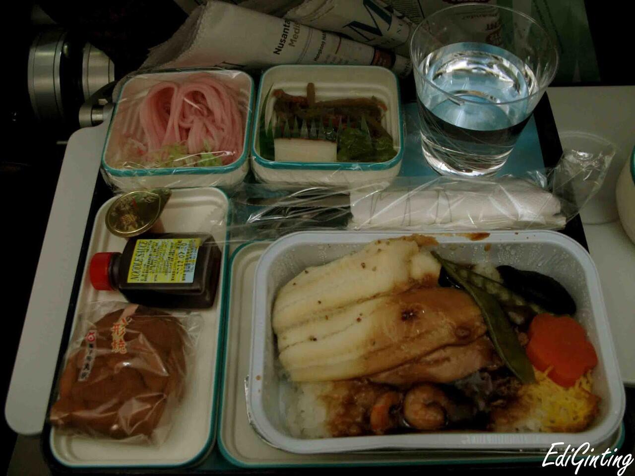 Suka Duka Naik Pesawat Low Cost Carier