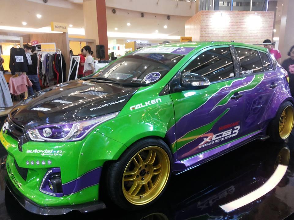 Modifikasi-Modifikasi Keren Toyota Yaris Show Off 2015