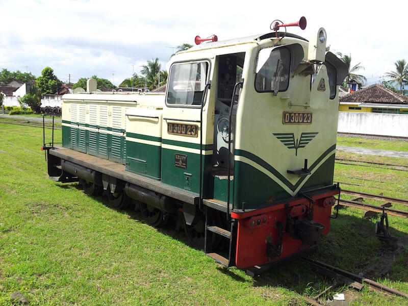 Jalan-jalan Melihat Museum Kereta Api Ambarawa