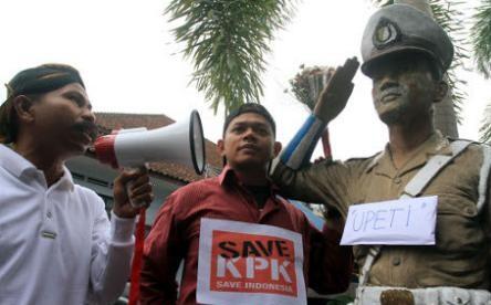 &#91;cm patung aja yg jujur&#93; POLRI, LEMBAGA TERKORUP NO 2 SETELAH DPR