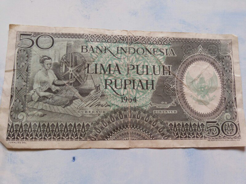 kolektor duit please masuk sini