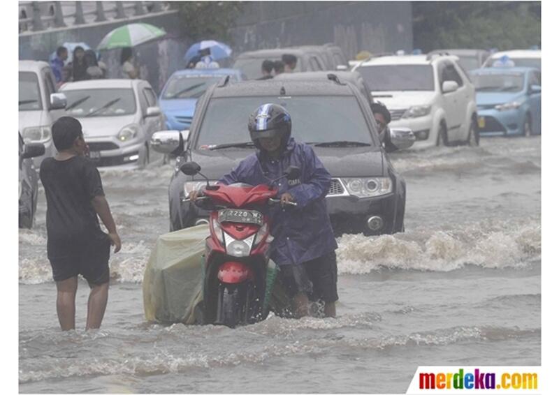 (BERITA FOTO) Sampaikan Pada PANASBUNG, Ini Bukan Banjir, Hanya Genangan Saja