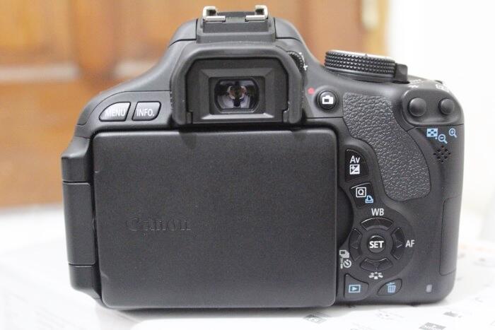 DSLR CANON EOS 600D + EF 18-55 IS II KIT (Garansi DS s/d Des 2015)