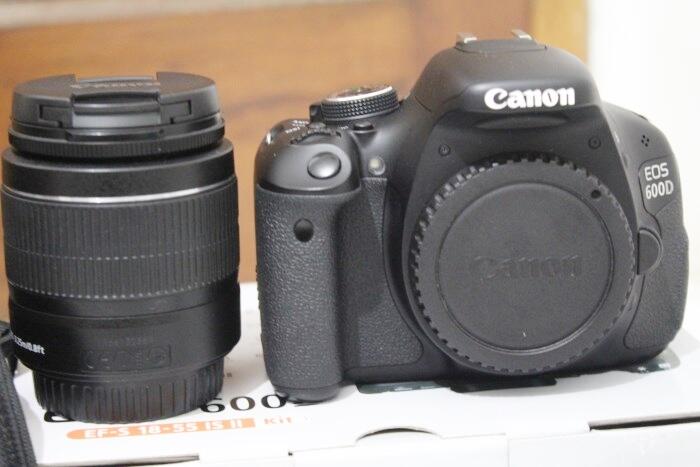 DSLR CANON EOS 600D + EF 18-55 IS II KIT (Garansi DS s/d Des 2015)