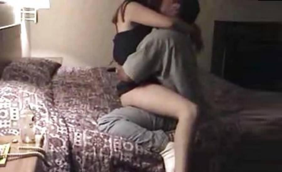 Muda-mudi Kepergok Lagi Gituan di Hotel