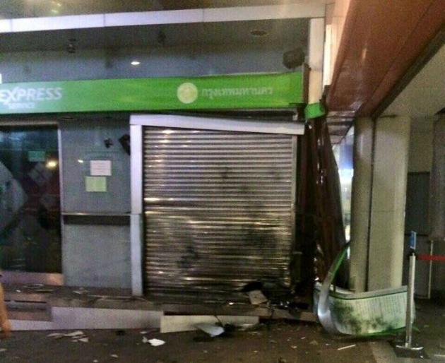 siam paragaon mall kena bomb gan…barusan