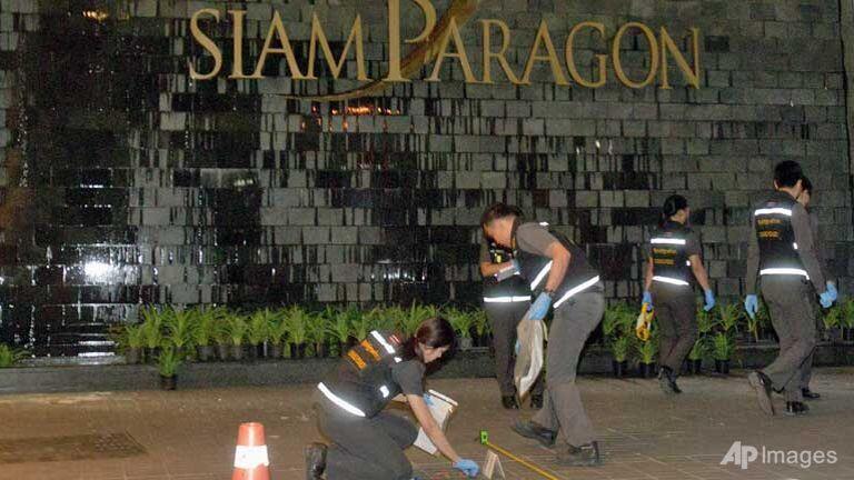 siam paragaon mall kena bomb gan…barusan