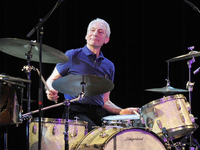Kumpulan Intro Lagu Dari Pattern Drum yang menjadi “Signature” sebuah lagu :
