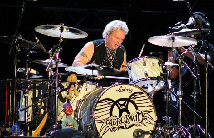 Kumpulan Intro Lagu Dari Pattern Drum yang menjadi “Signature” sebuah lagu :