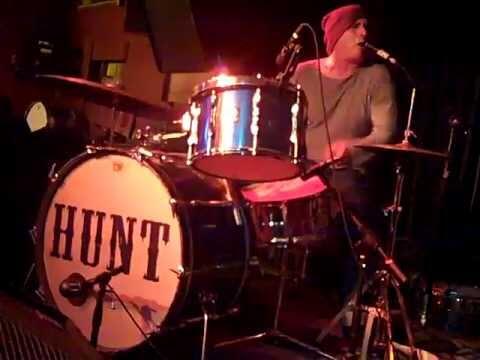 Kumpulan Intro Lagu Dari Pattern Drum yang menjadi “Signature” sebuah lagu :