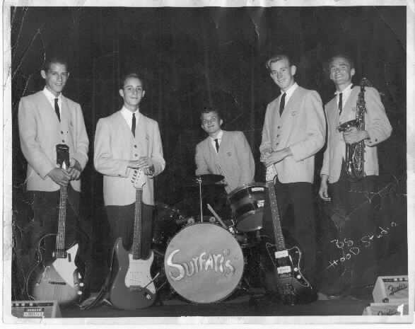 Kumpulan Intro Lagu Dari Pattern Drum yang menjadi “Signature” sebuah lagu :