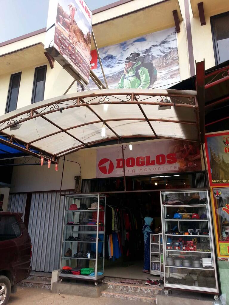 Lowongan CS Toko Peralatan Outdoor Hiking DOGLOS DEPOK jam 13.00 sd 22.00