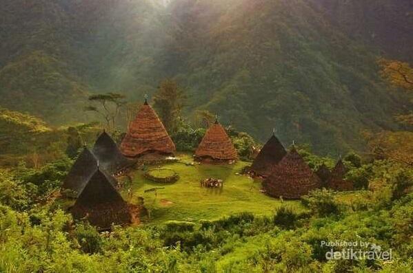 &#91;Wajib&#93; 5 Jalur Trekking Paling Oke di Indonesia