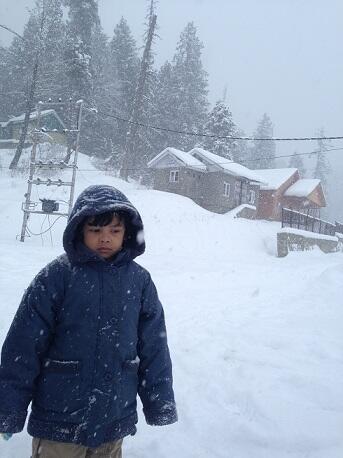 &#91;FR&#93; Winter in Kashmir -- Backpackeran bersama keluarga kecil di wilayah konflik