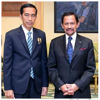 &#91;WOW&#93; Kancing Jas Jokowi bersama Sultan Brunei Jadi Perbincangan di Medsos