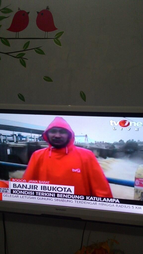Hot News!!! Ketua KPK, Abraham Samad jadi reporter Tipiwan (photo)