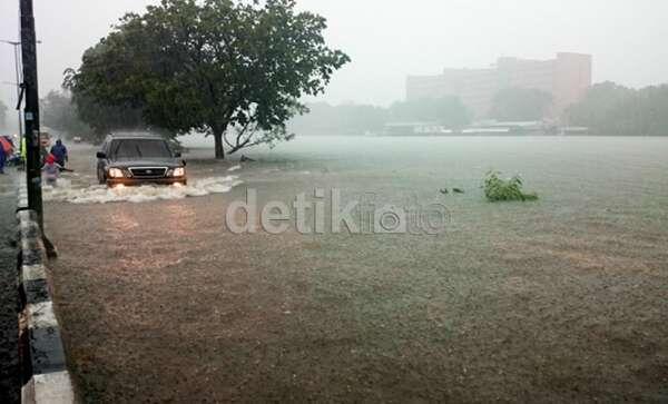 Ini Penyebab Kawasan Istana, Thamrin, Sunter Terendam Banjir