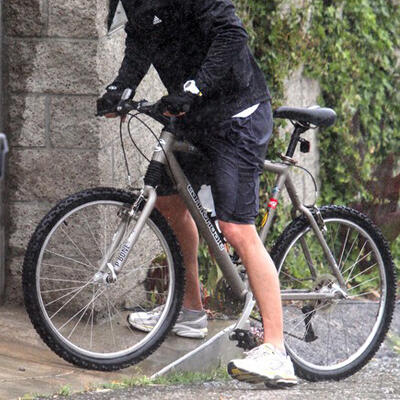 Safety ber GOWES Ria disaat hujan dan banjir 2015