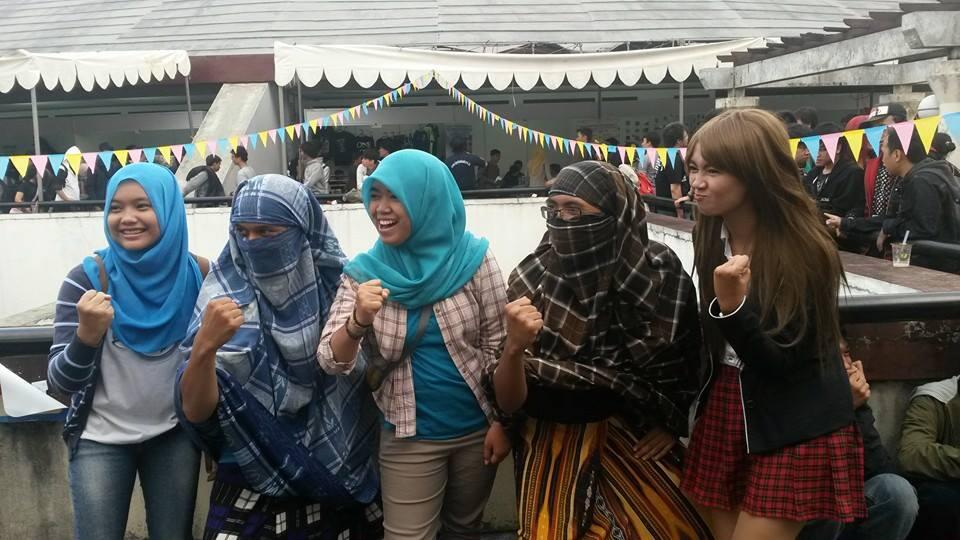 Sarung Man, Selalu Hadir Di Acara Cosplay !