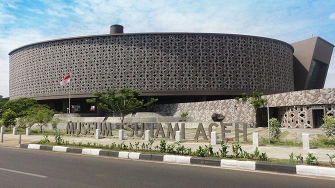 Lintas Travel: Bangganya Berdiri di Titik 0 Indonesia 