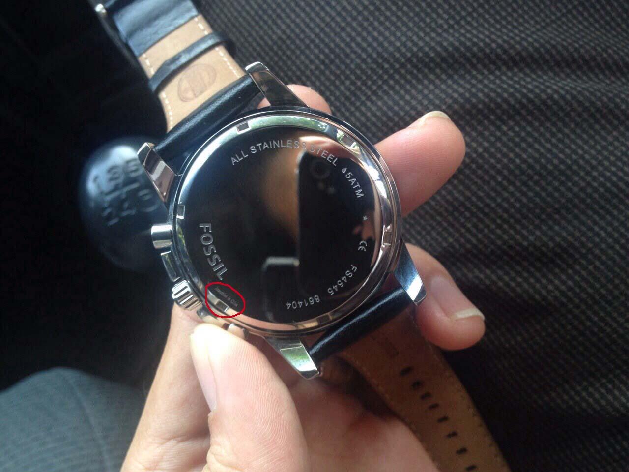 Yang Khatam fossil masuk: tanya jam fossil &quot;assembled in China&quot;