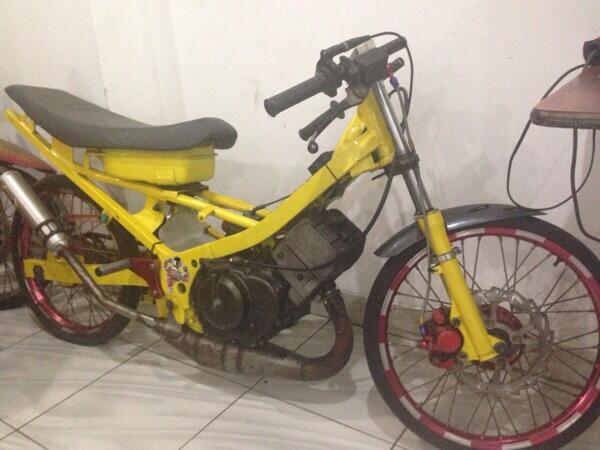 Terjual jual satria  2tak murah 2jt motor  bekas balap  liar 